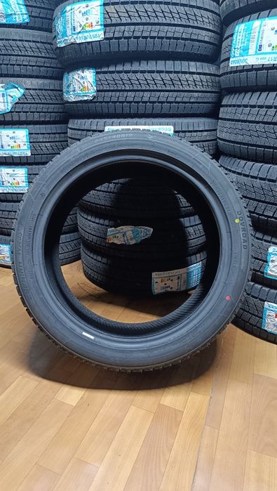 245/40R19  DOVROAD