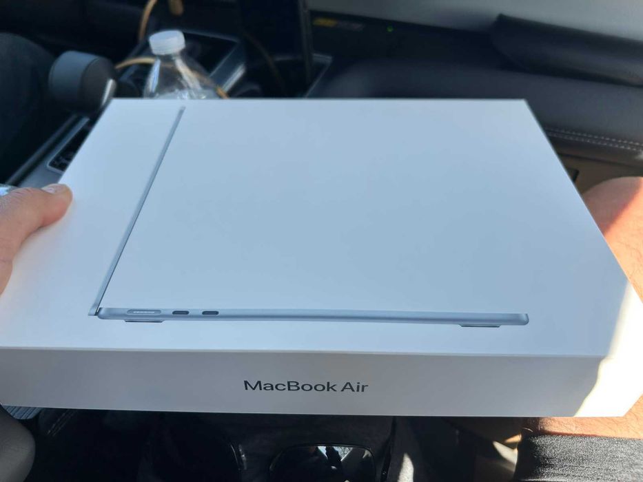 MacBook Air Ten-Core M5 16GB RAM 512GB SSD Model 2026 г