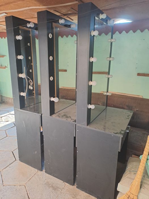 Зеркало постамат