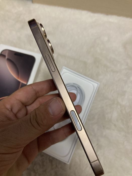Iphone 16 Pro Max 256Gb ca Nou Baterie 100%