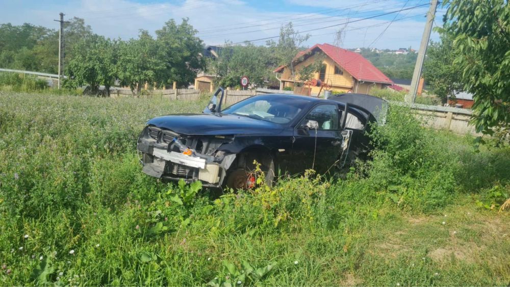 Vand bmw e60 2,5 lpentru piese