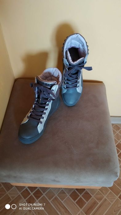 Дамски или детски кецове ELLESSE