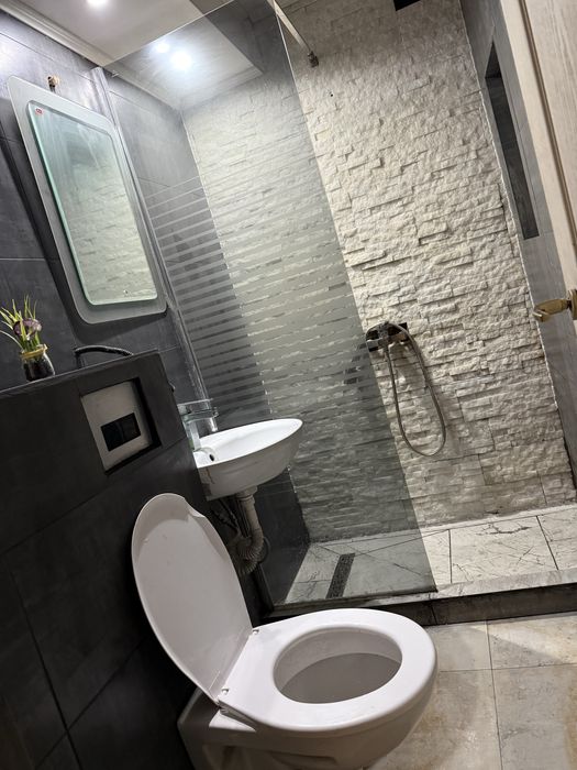 vând apartament 2 camere/spatiu com CENTRU zona 0 LOC PARCARE ratecred