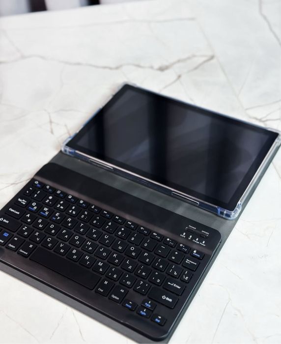 Планшет G2000