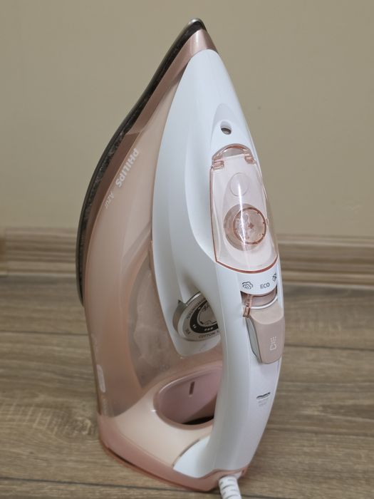 Ютия Philips Azur GC4905 3000W / Плоча SteamGlide Elite