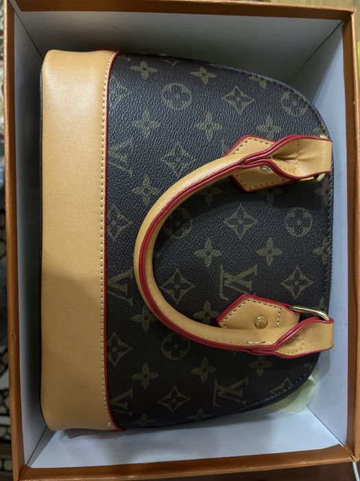 Сумка новая с коробкой