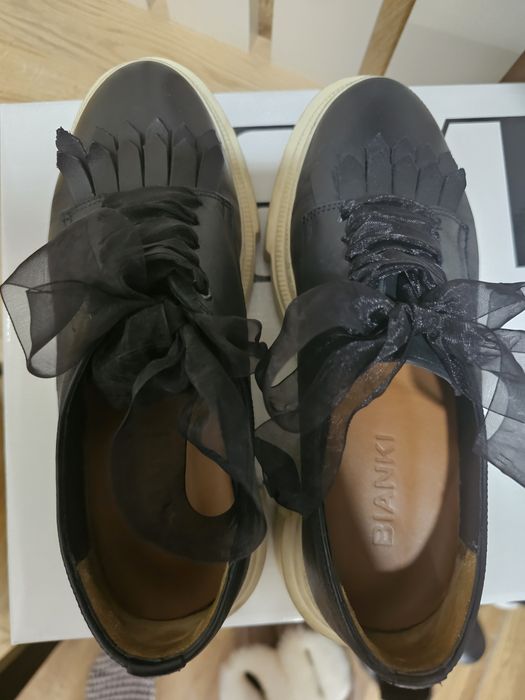 Обувки с връзки от тюл Bianki