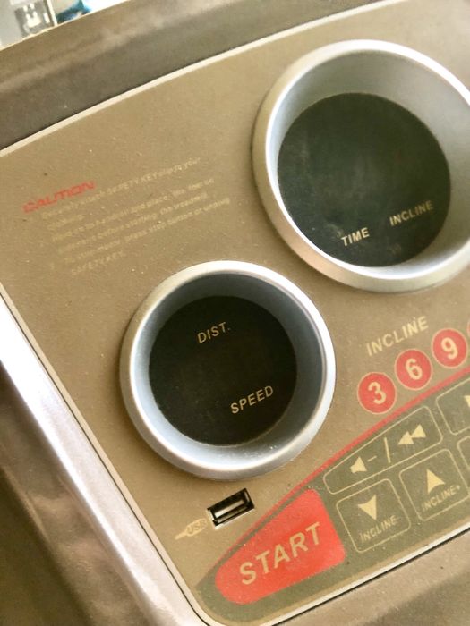 Vând bandă de alergat electrică