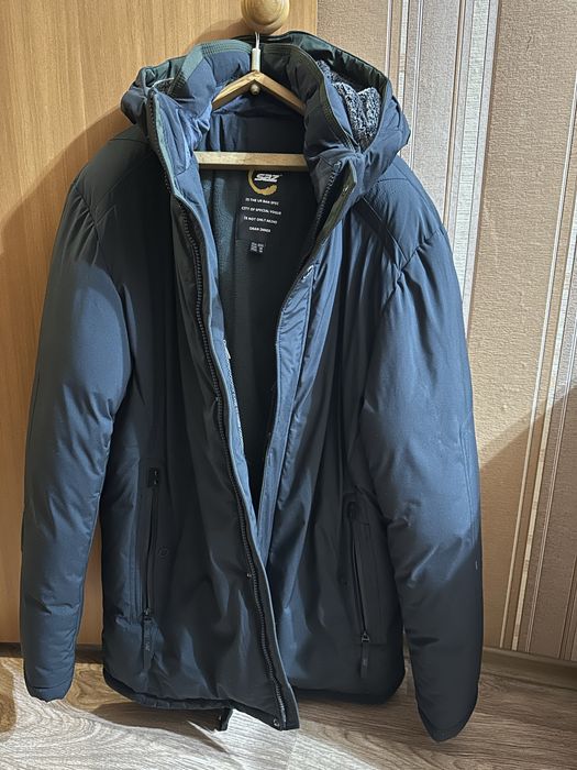 Куртка зимняя на пуху