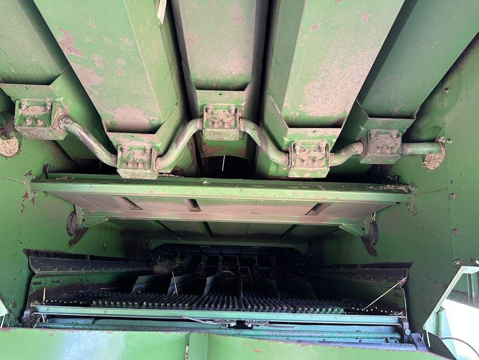 Combina john deere 2056