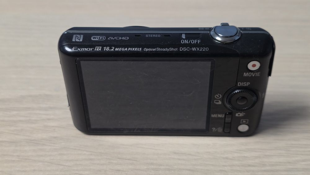 Sony Cyber-shot DSC-WX220 – 18.2 MP