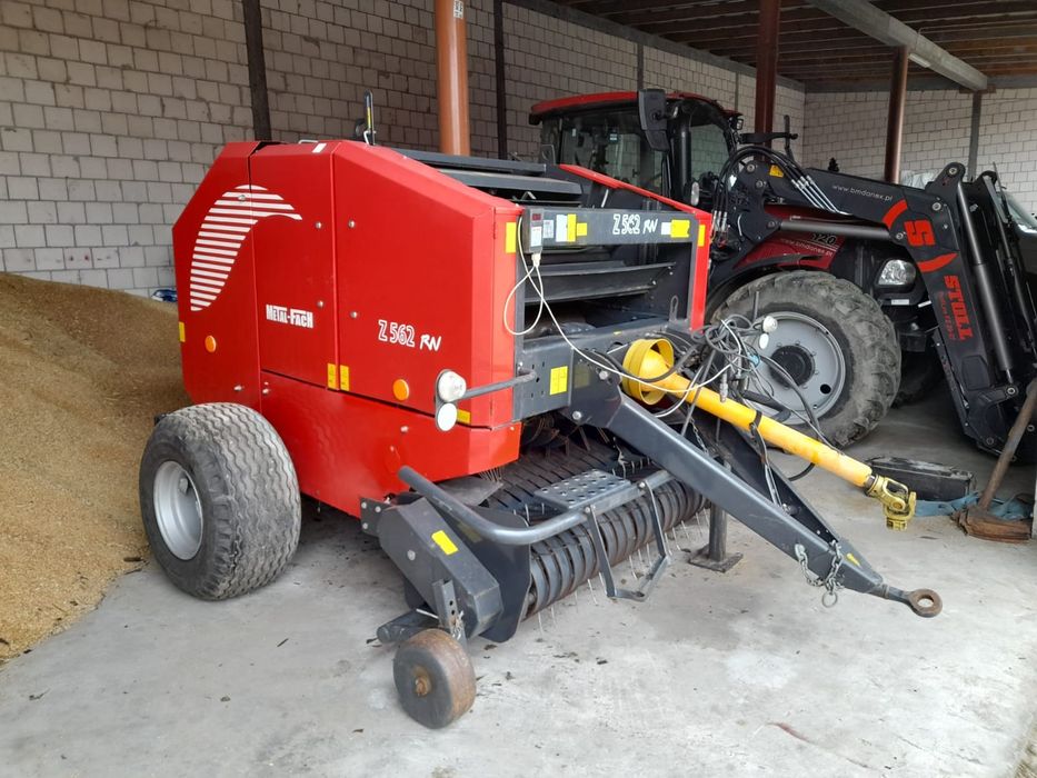 Пресс подборщик  Metal-Fach Z562