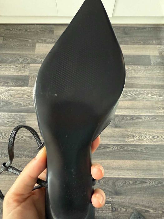 Нови Обувки, естествена кожа ZARA
