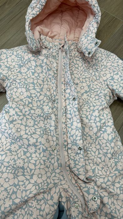 Зимний комбинезон для девочки