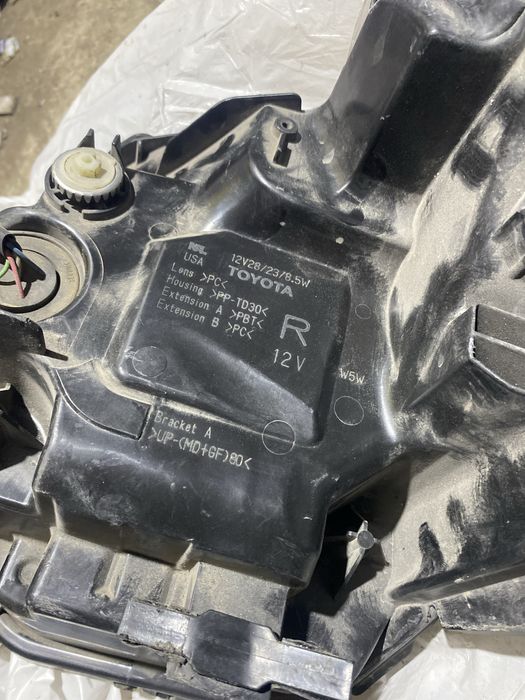 Продам фары на камри 70