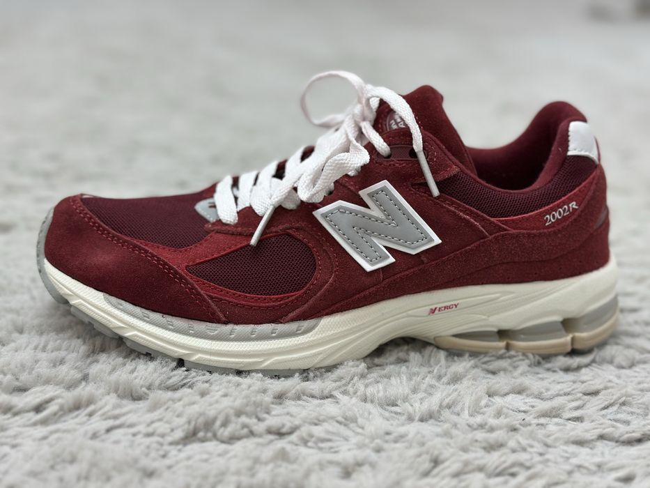 Кроссовки New balance 2002r Red colour