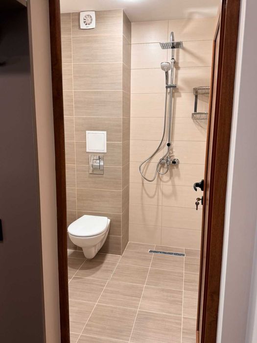 Дава се под наем Ателие в Бургас, Сарафово - 37 кв.м за 350 € - Снимка #1