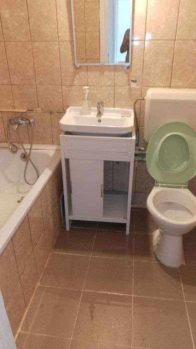 vand apartament 2 camere Drumul Taberei