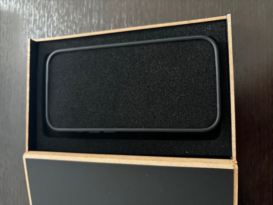 Калъф Reframe за Iphone 15 pro