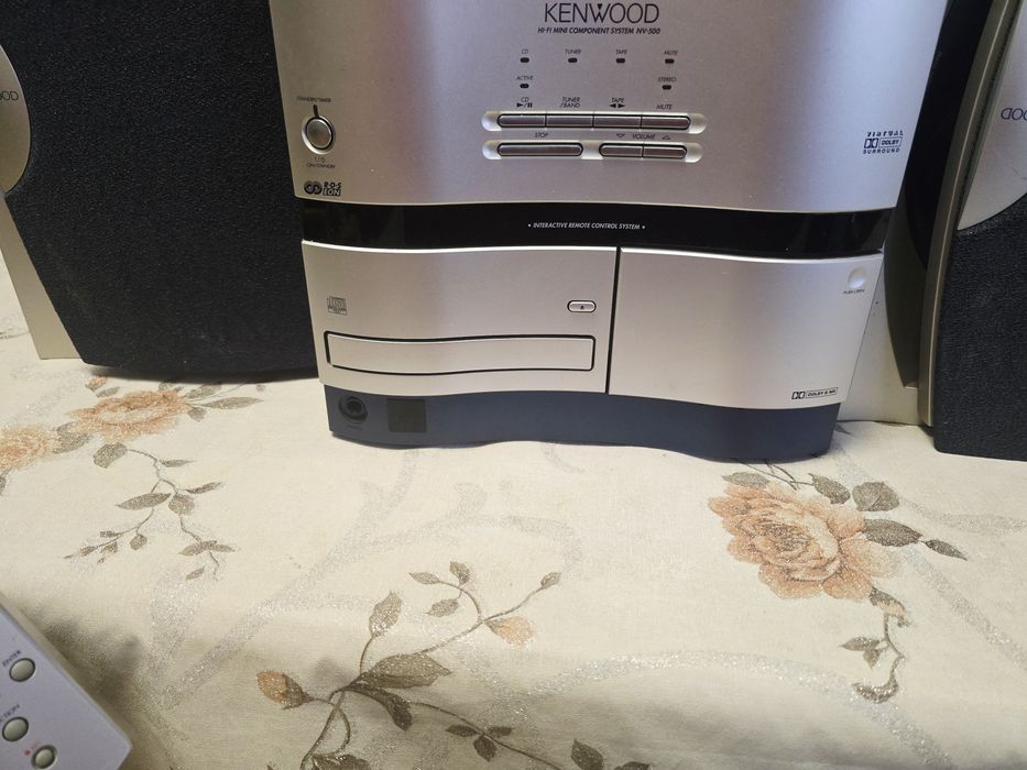 Sistem audio kenwood .  Combina cu telecomanda