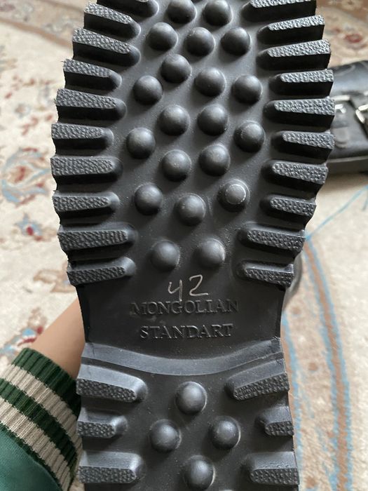 Продам Унты с натуральный кожы срочно !!!