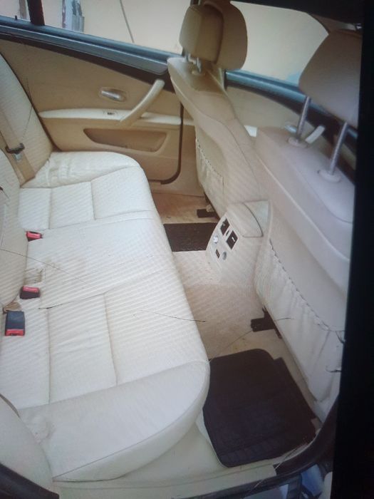 Dezmembrez BMW E60  motor 2.0