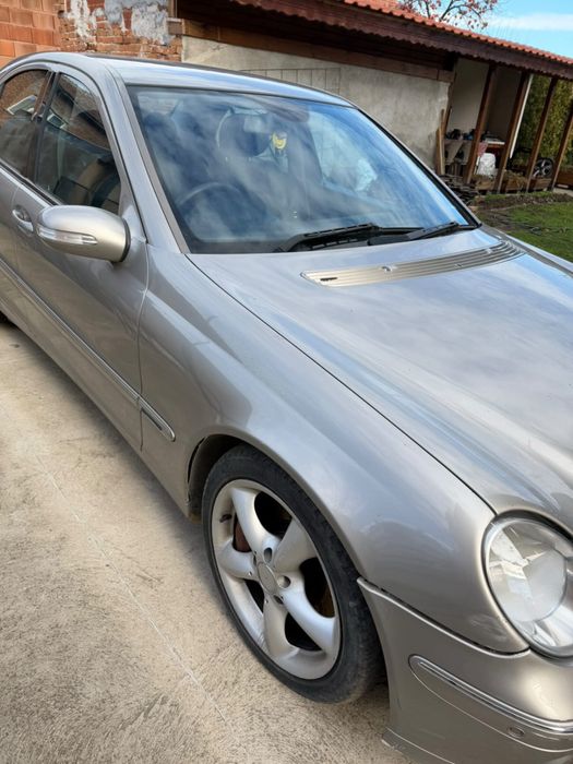 На Части Мерцедес W203 C220 CDI 150 коня