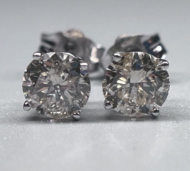 Серьги гвоздики бриллиантовые, серьги золотые