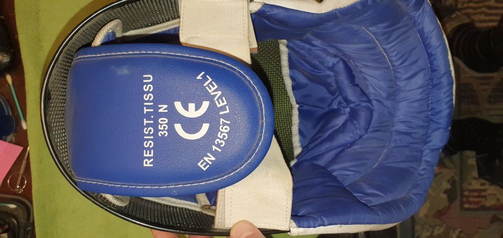 Шлем рапира ,шпага.