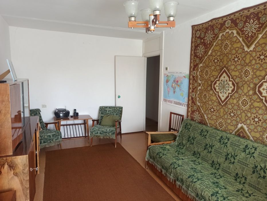 Продам 2 ком.кв на 15 мкр