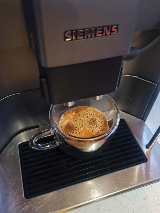Siemens eq6 s100 plus. 160€