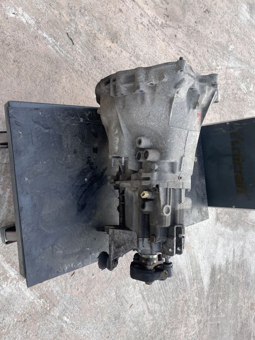 Cutie viteze manuala BMW E 46 2 L valvetronic