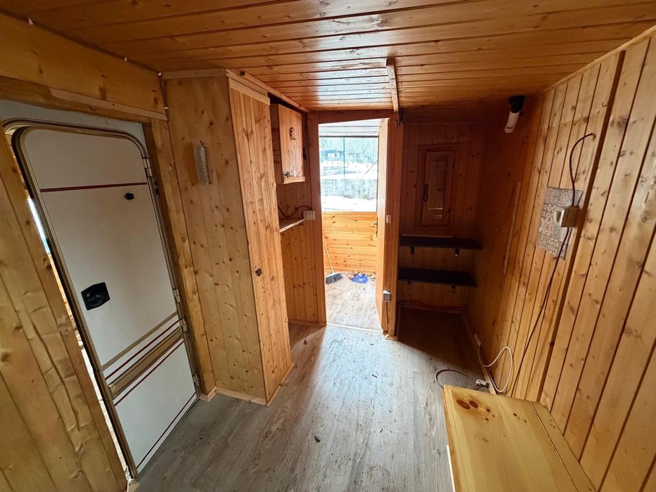 Casuta din lemn cu terasa 5m / 2m