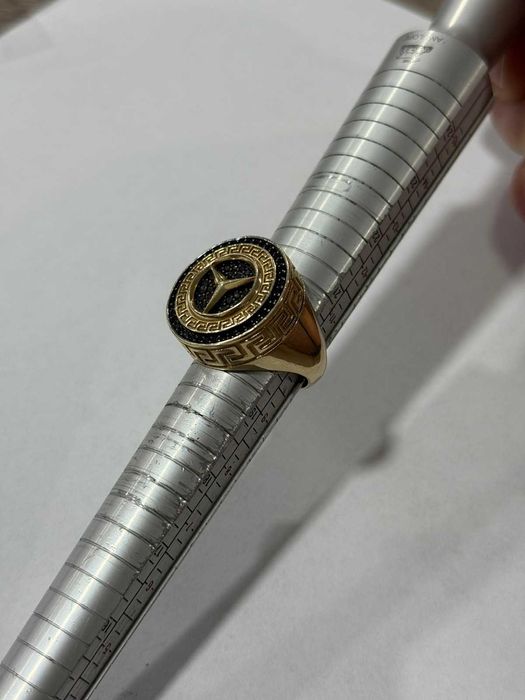 Продавам Златен Мъжки Пръстен 14к