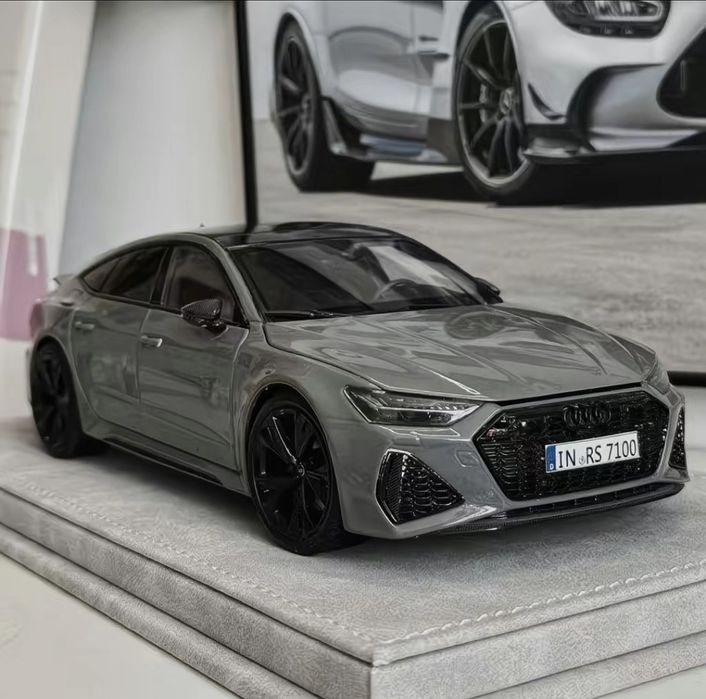 Kolleksiya uchun 1:18 modellar