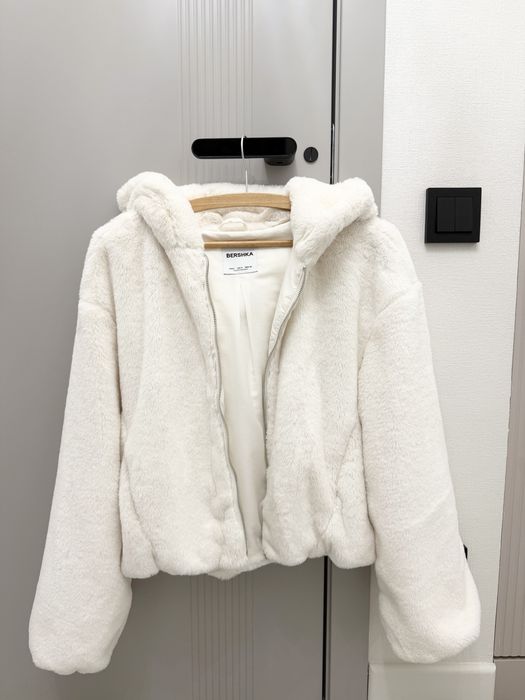 Bershka куртка размер S