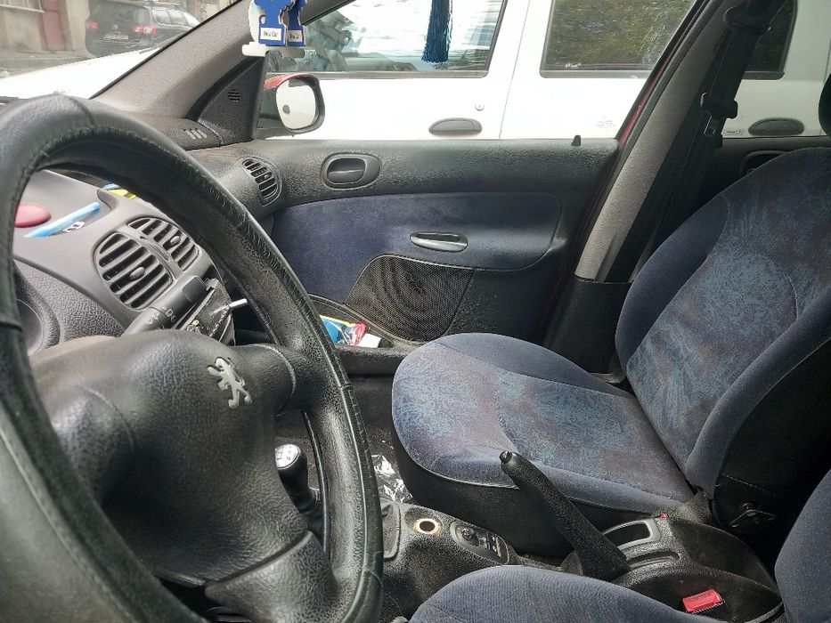 Peugeot 206 pentru DEZMEMBRĂRI