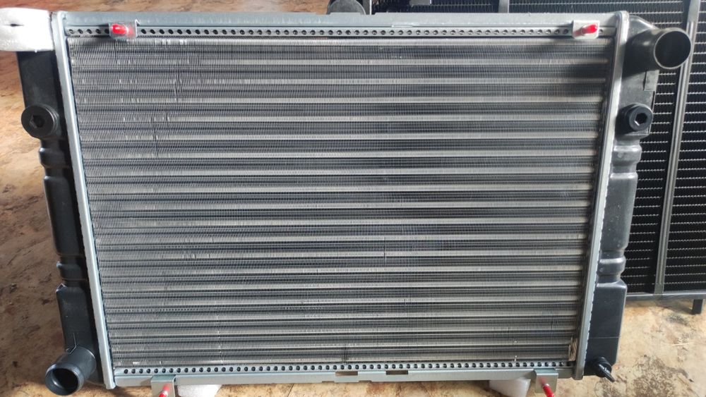Радиатор на Газель УАЗ 25.000тг