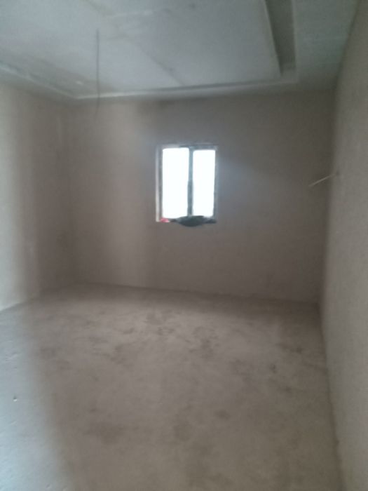 Sergili kamenterinda uy sotiladi