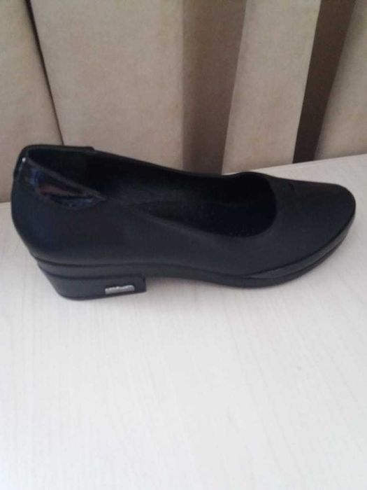 Продам кожаные туфли, новые