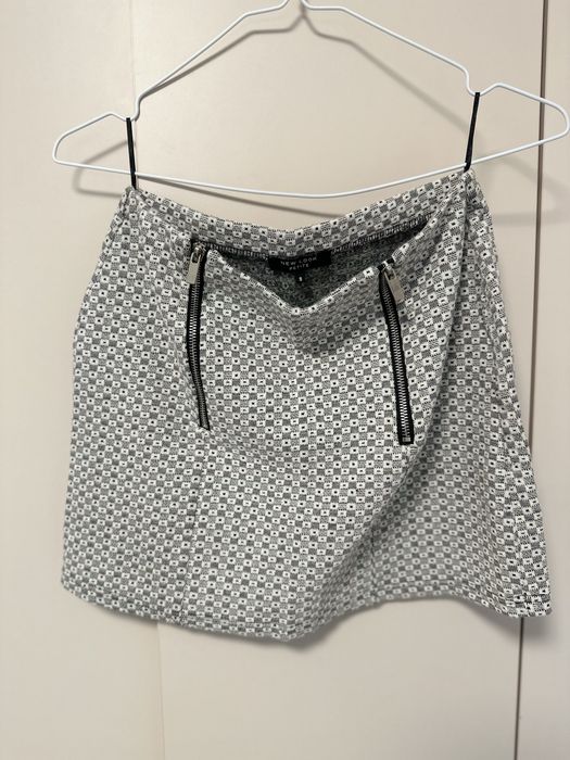 Къса пола, размер S