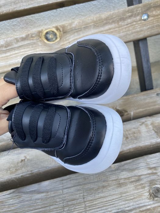 Адидас детски обувки