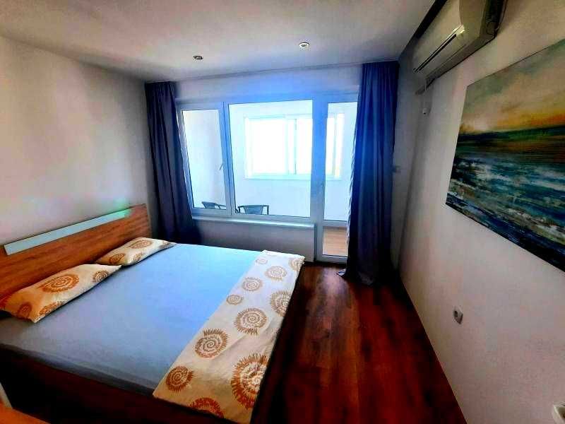 Дава се под наем Двустаен апартамент в Бургас, Зорница - 60 кв.м за 408 € - Снимка #3