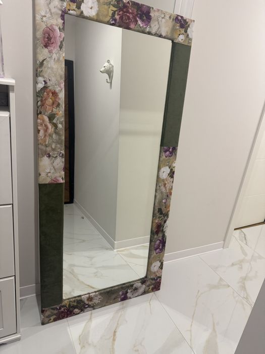 Огледало с тапицирана рамка 180/70 см