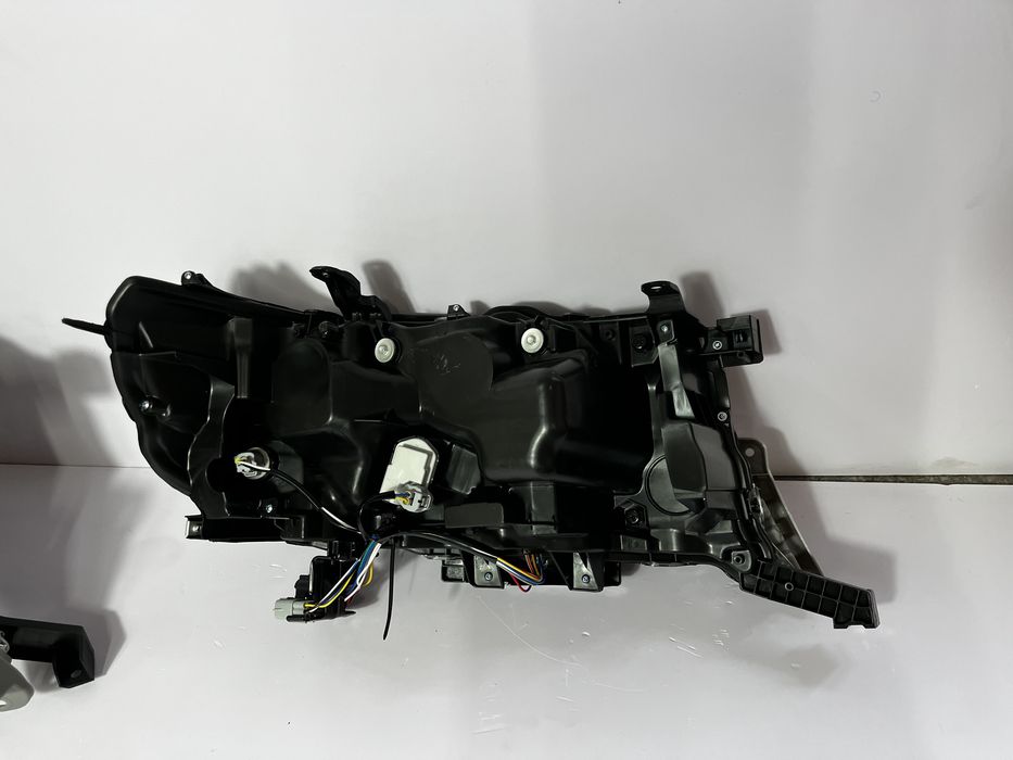 Фары full led black на land cruiser 200
