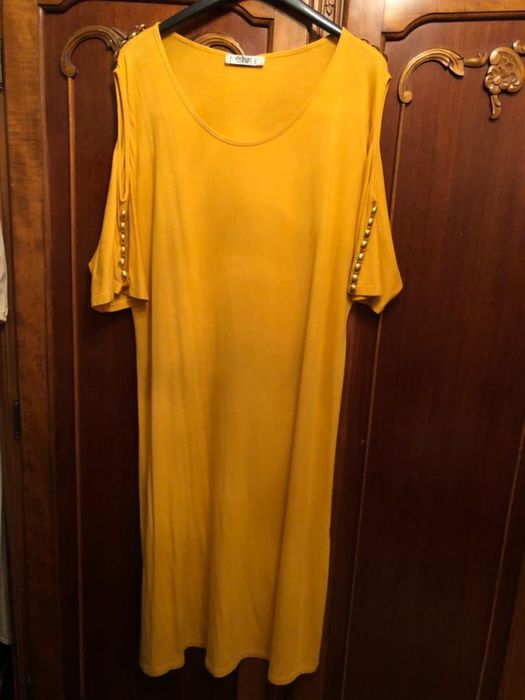 Женская одежда в хорошем состоняии