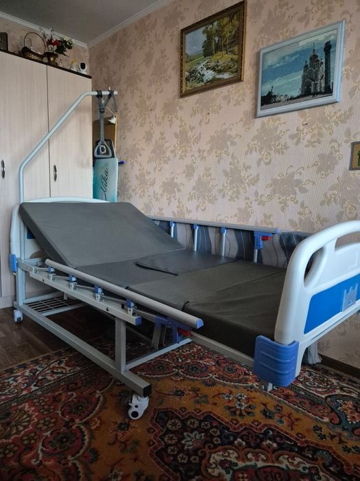 Кровать медицинская