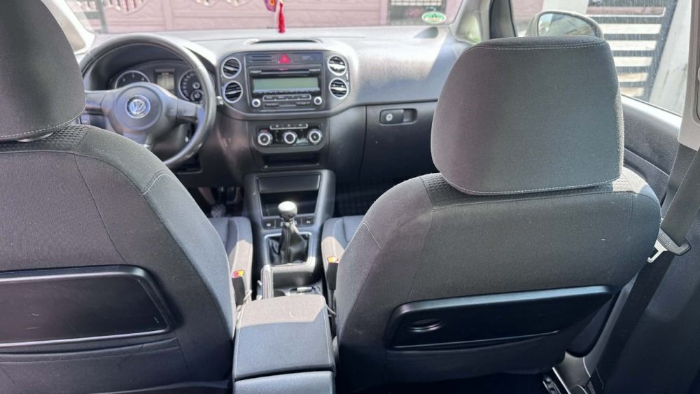 Vând masina golf plus 2011