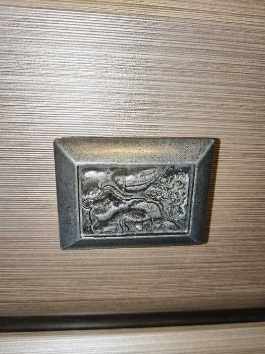 продам комод  в хорошем  состояние