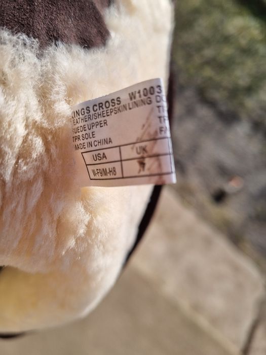 Cizme Emu piele intoarsa dublata cu lana